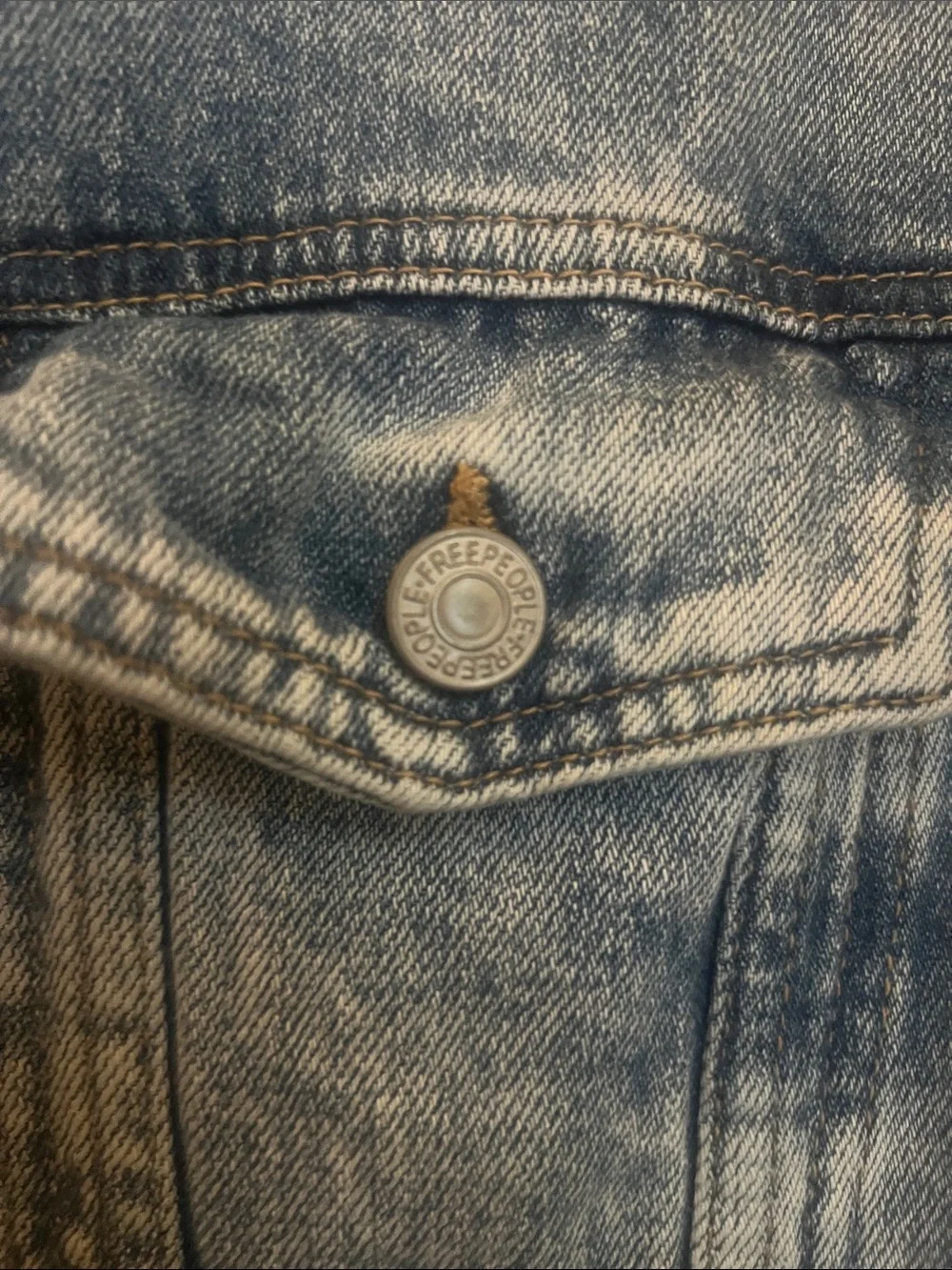 Free People. Light Wash Denim Jacket - Classic Women's Jean Jacket - Picture 4 of 4